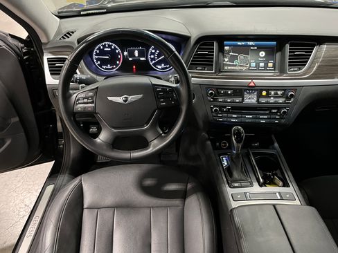 Used 2016 Hyundai Genesis 3.8 RWD image 11