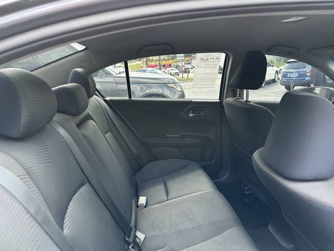 Used 2015 Honda Accord LX image 7