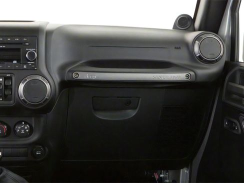 Used 2010 Jeep Wrangler Unlimited Sahara w/ Trailer Tow Group AWD/4WD image 18