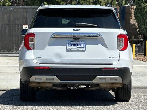 Used 2023 Ford Explorer XLT w/ Equipment Group 202A AWD/4WD image 5