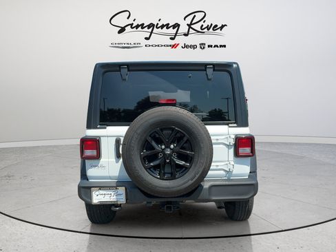 Used 2023 Jeep Wrangler Sport AWD/4WD image 6