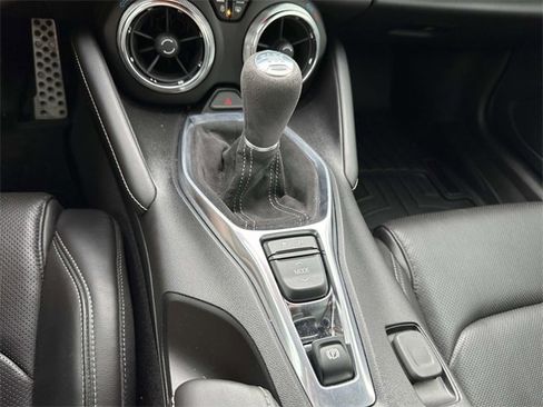 Used 2018 Chevrolet Camaro LT image 22