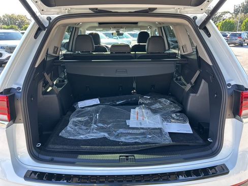 New 2026 Volkswagen Atlas SE image 53