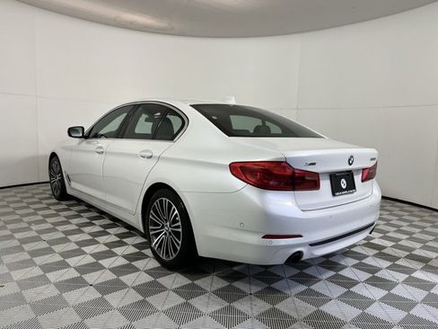 Used 2019 BMW 530i xDrive w/ Premium Package image 5