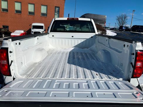 Used 2018 Chevrolet Silverado 3500 W/T image 9