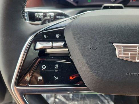 New 2026 Cadillac Vistiq Sport image 13