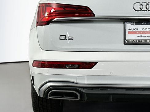 Used 2023 Audi Q5 2.0T Premium w/ Convenience Package image 17