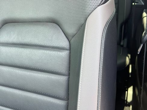 Used 2021 Volkswagen Atlas SEL Premium AWD/4WD image 18