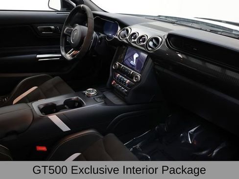 Used 2022 Ford Mustang Shelby GT500 w/ Carbon Fiber Track Pack RWD image 14
