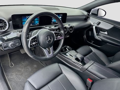Used 2019 Mercedes-Benz A 220 image 7