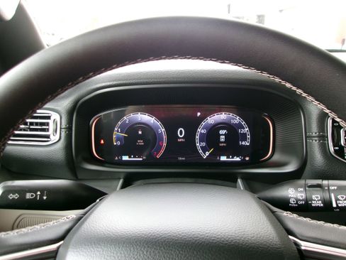 New 2026 Jeep Grand Wagoneer Limited AWD/4WD image 8