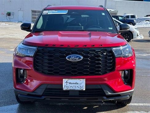 Used 2025 Ford Explorer ST-Line image 9