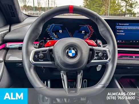 Used 2026 BMW M5 w/ Executive Package image 21