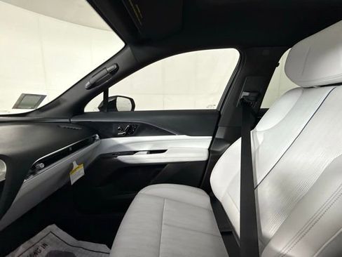 New 2026 Cadillac Lyriq Sport AWD/4WD image 24