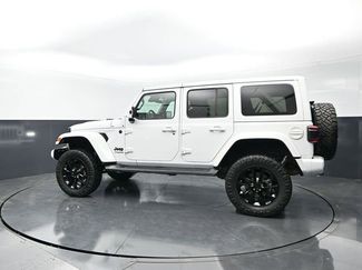Used 2021 Jeep Wrangler Unlimited Sahara AWD/4WD video 2