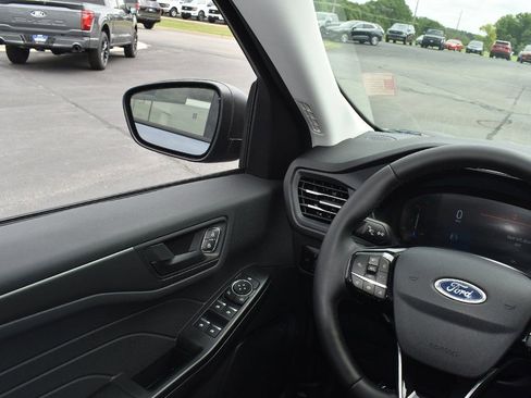 New 2025 Ford Escape Active w/ Tech Pack #1 image 16