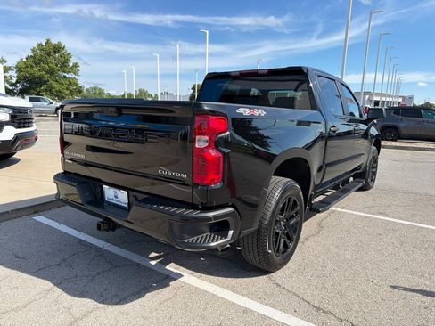 Used 2025 Chevrolet Silverado 1500 Custom AWD/4WD image 3