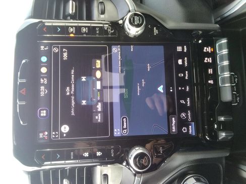 Used 2023 RAM 1500 Laramie image 27