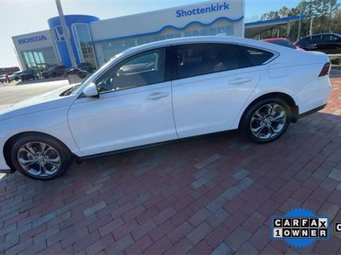 Certified 2024 Honda Accord EX image 6