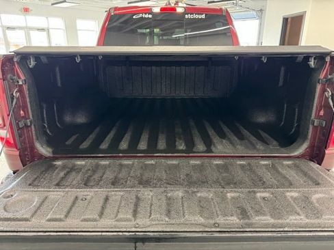 Used 2022 RAM 1500 Laramie w/ Sport Appearance Package AWD/4WD image 15