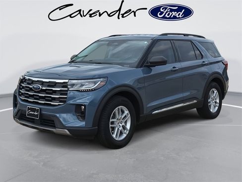 New 2025 Ford Explorer Active w/ Active Comfort Package image 1