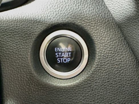 Used 2021 Toyota Corolla XSE FWD image 29