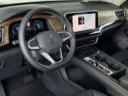 New 2026 Volkswagen Atlas SE image 12