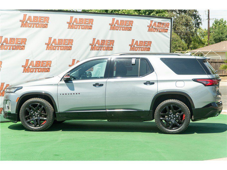 Used 2023 Chevrolet Traverse Premier w/ Redline Edition AWD/4WD image 5