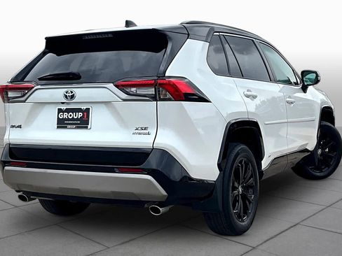 Used 2023 Toyota RAV4 XSE AWD/4WD image 13
