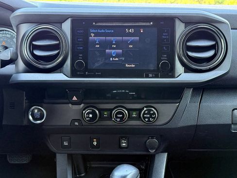 Used 2017 Toyota Tacoma TRD Sport w/ Tow Package RWD image 27