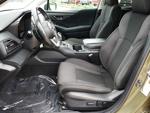 Used 2024 Subaru Outback Premium AWD/4WD image 10