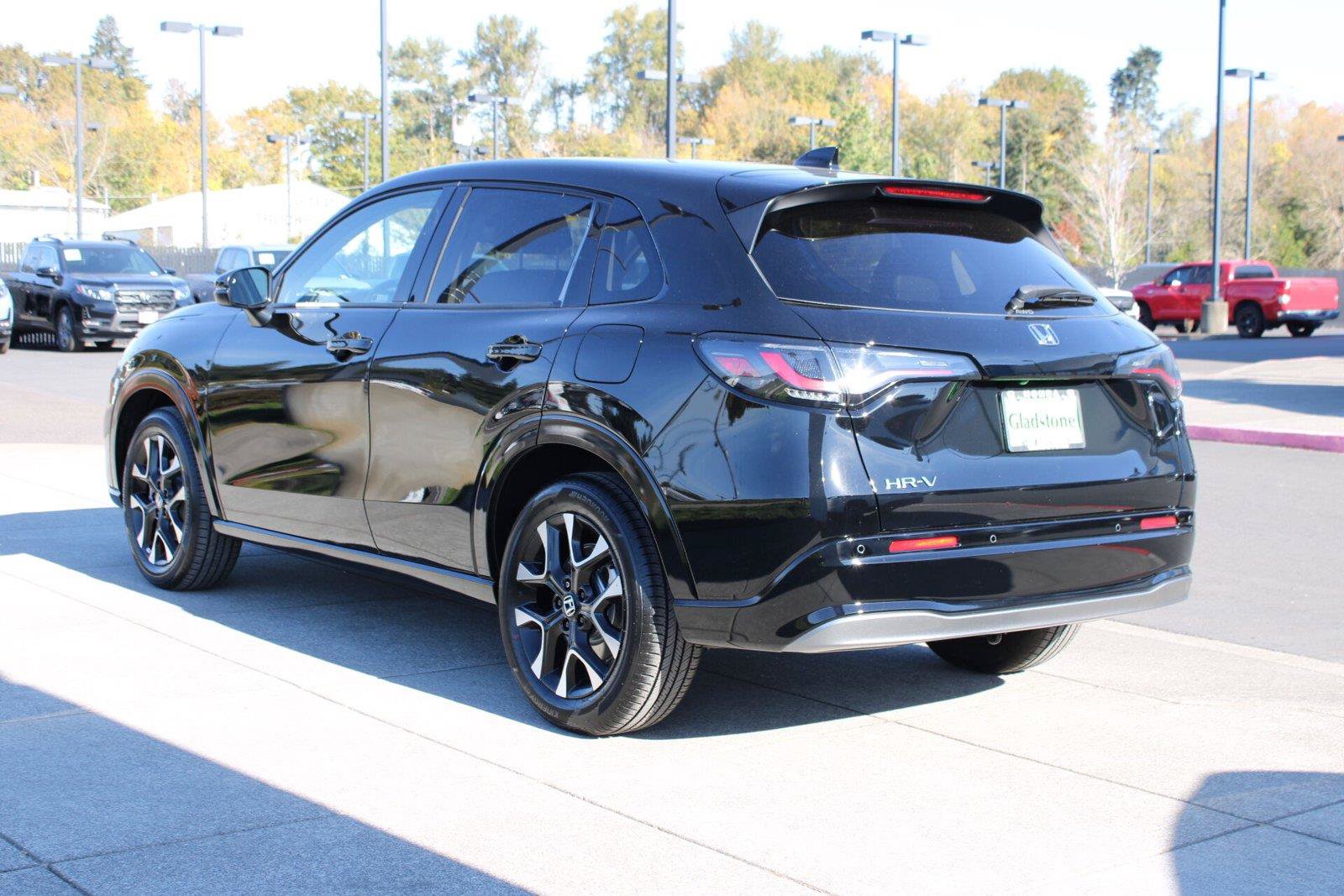 Used 2026 Honda HR-V EX-L image 3
