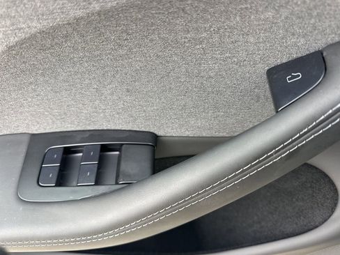 Used 2024 Tesla Model 3 Standard Range image 28