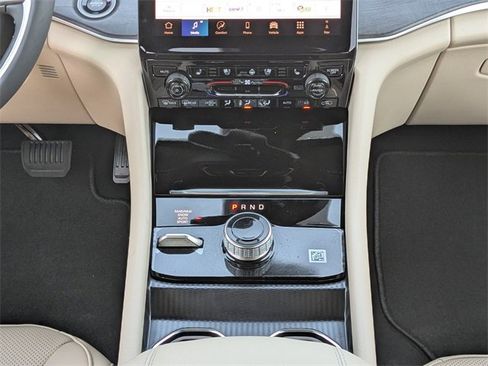 New 2025 Jeep Grand Cherokee Limited image 19