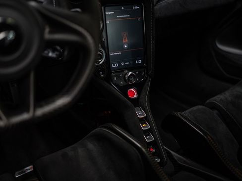Used 2021 McLaren 765LT image 30