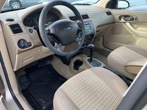 Used 2007 Ford Focus S image 6