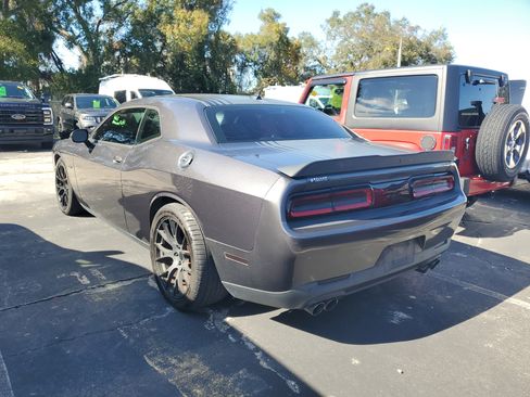 Used 2016 Dodge Challenger R/T image 4