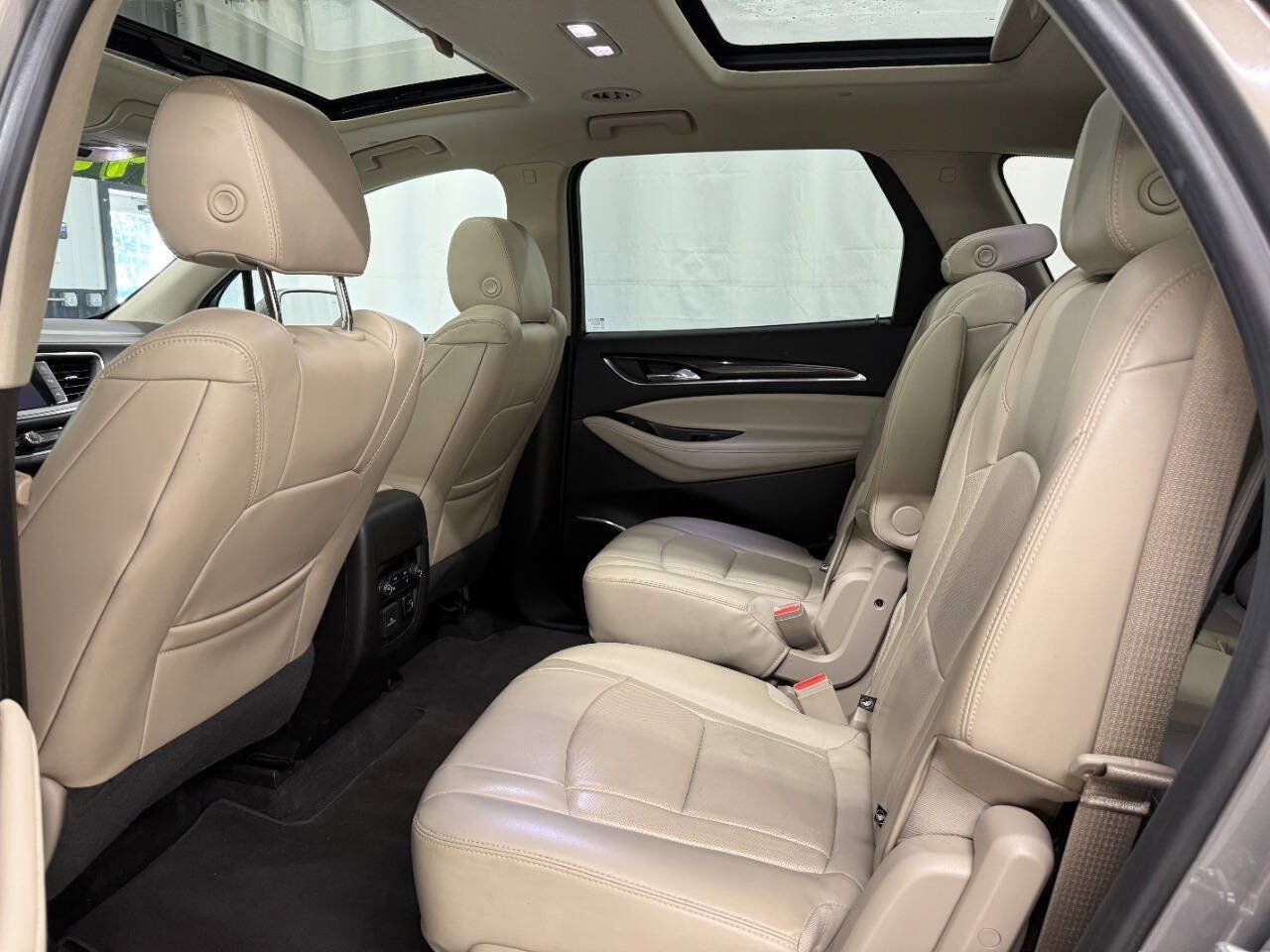 Used 2018 Buick Enclave Premium w/ Experience Buick Package AWD/4WD image 9