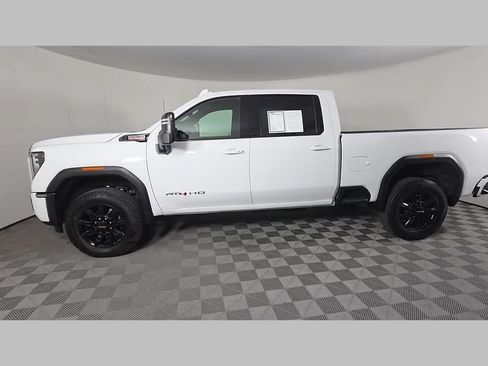 Used 2025 GMC Sierra 2500 AT4 AWD/4WD image 49