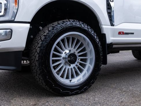 Used 2023 Ford F350 Limited AWD/4WD image 4