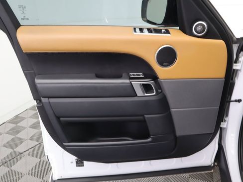 Used 2019 Land Rover Range Rover Sport Autobiography image 24