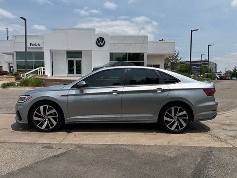 Used 2020 Volkswagen Jetta GLI FWD image 2
