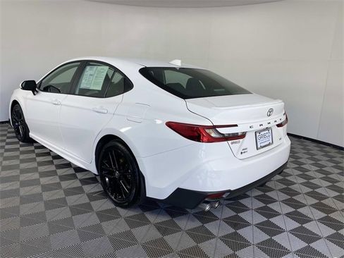 Used 2026 Toyota Camry SE w/ Convenience Package image 6