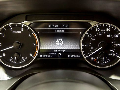 Used 2022 Nissan Rogue SV image 16