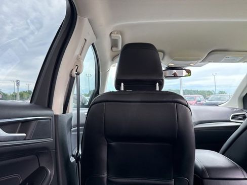 Used 2024 Ford Edge Titanium image 31