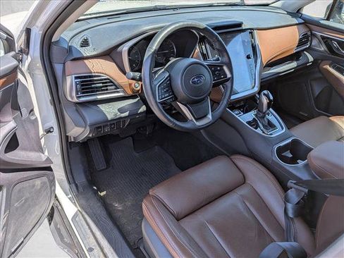 Used 2024 Subaru Outback Touring AWD/4WD image 8
