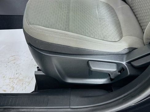 Certified 2022 Ford Escape SE w/ Cold Weather Package image 18