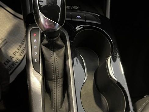 Used 2024 Buick Envista Sport Touring w/ Convenience I Package FWD image 24