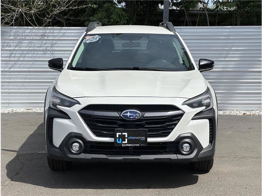 Used 2023 Subaru Outback Premium AWD/4WD image 7