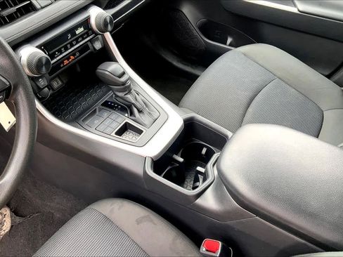 Used 2024 Toyota RAV4 LE image 16